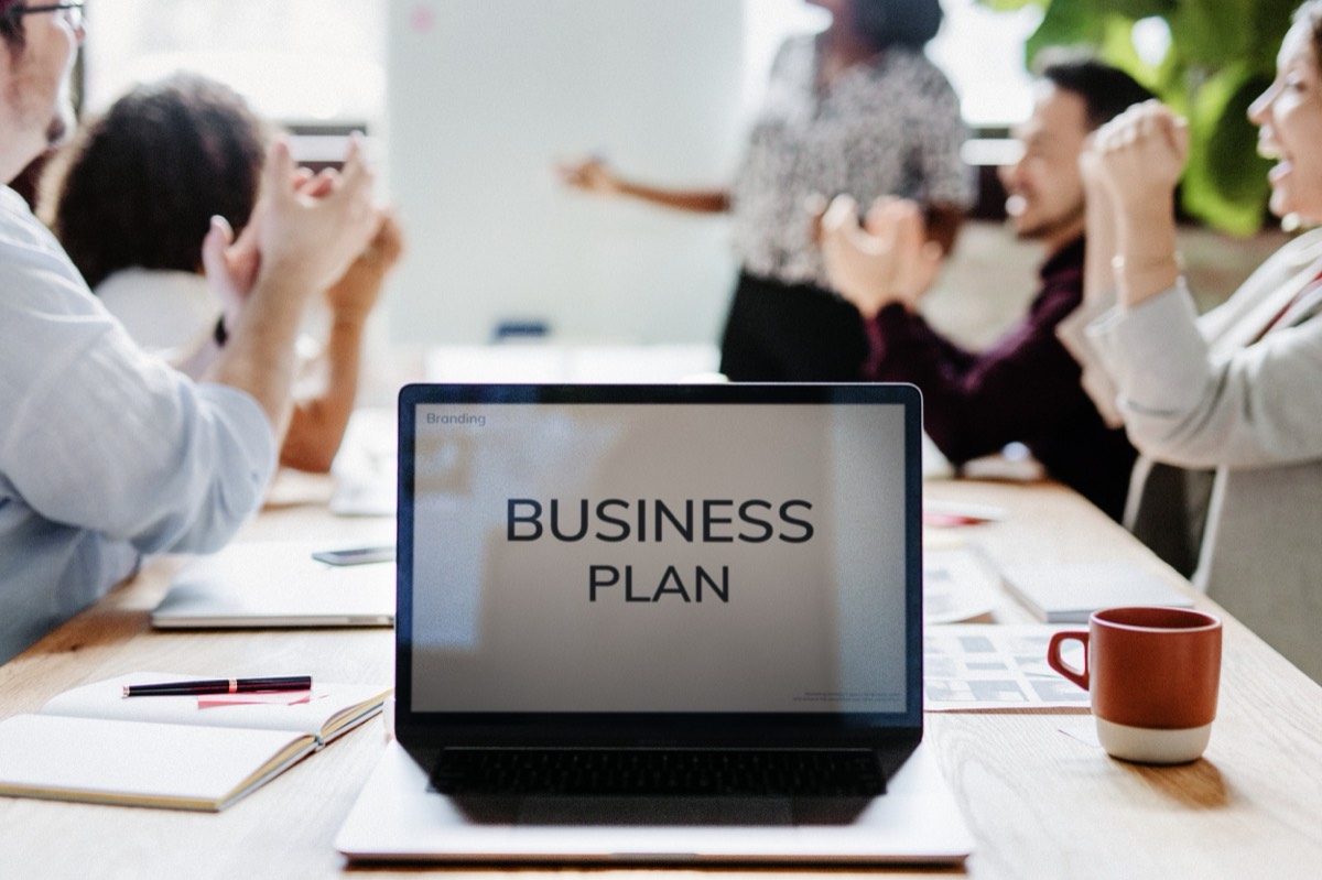 Plan de negocio para emprendedores: cómo organizar tu proyecto desde cero